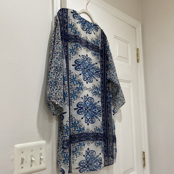 Divided, H&M, size XS, pashmina/coverup. - Picture 8 of 11